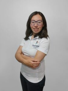 Laura LopezJunior Developer